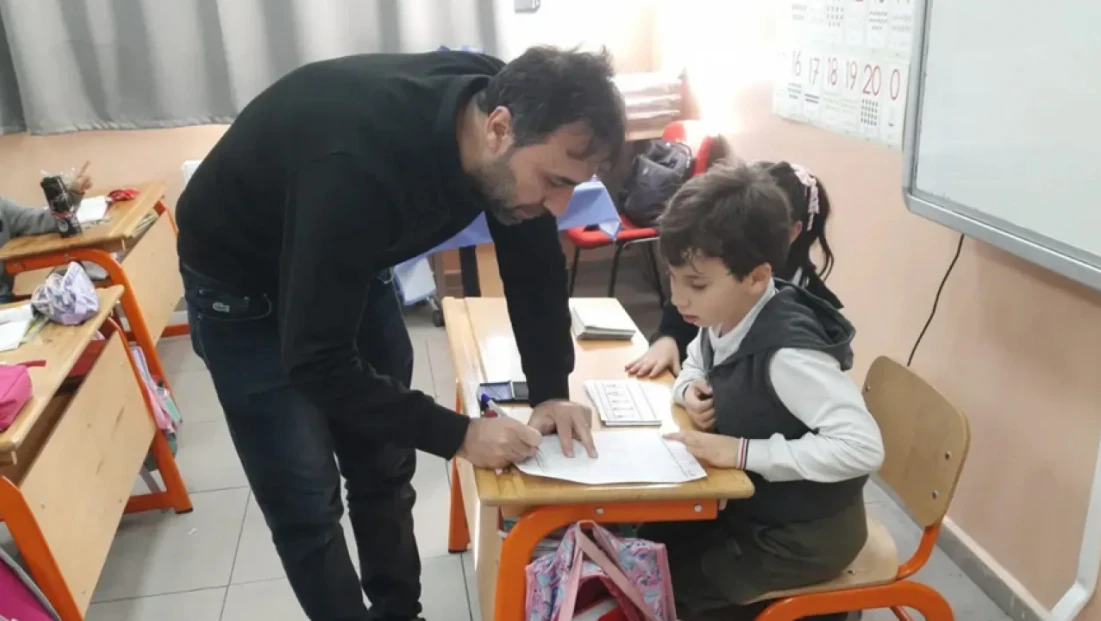 Elazığ’da Öğrenciler Sandık Başına Gitti