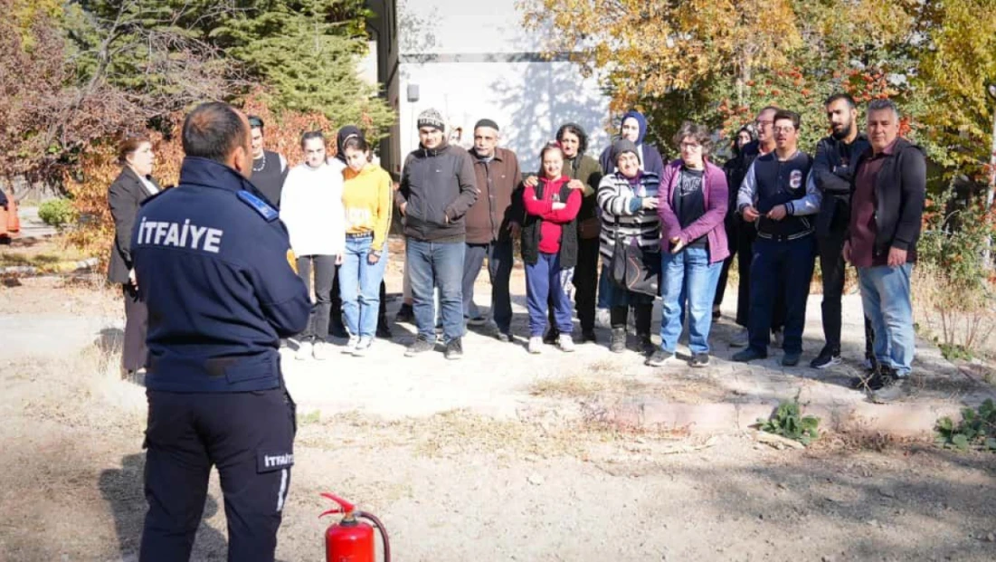 Elazığ İtfaiyesinden Özel Bireylere Özel Eğitim