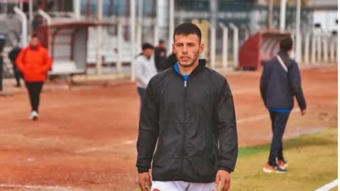 Babası İçin Çocukluk Aşkından Vazgeçti!