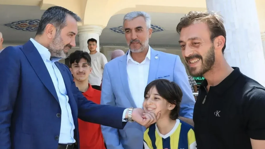 Başkan Şerifoğulları'na Ataşehir'de Sevgi Seli