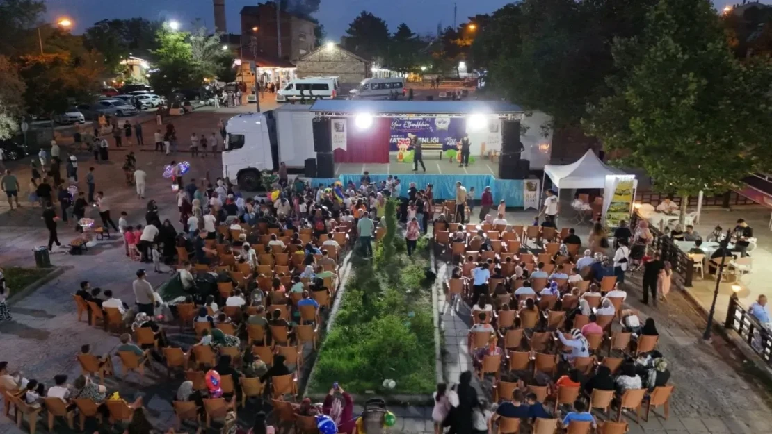 Elazığ Belediyesi Gezici Tiyatro Şenliği Her Yerde