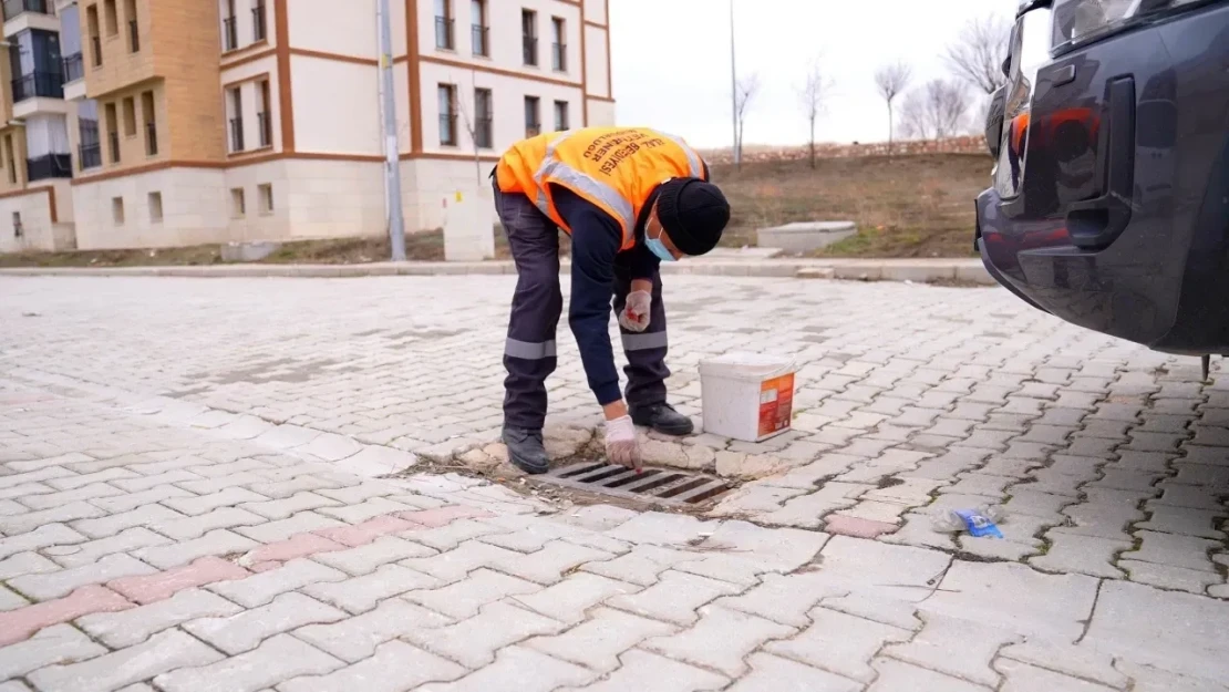 Elazığ Belediyesi İlaçlama Çalışmalarını Sürdürüyor!