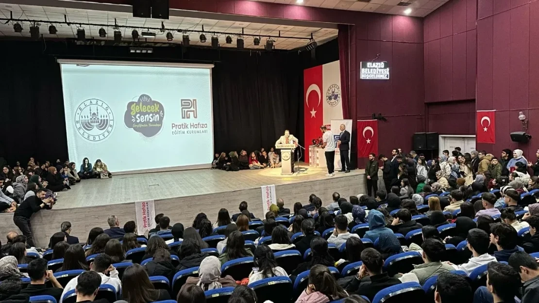 Elazığ Belediyesi'nin Düzenlediği Seminere Yoğun İlgi