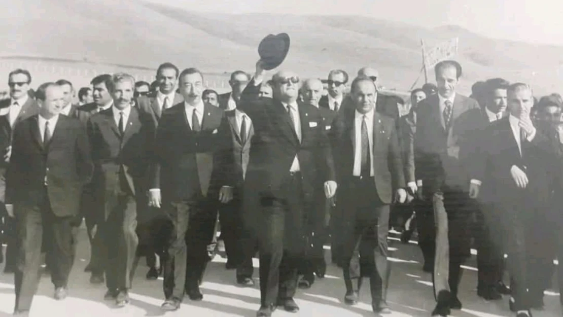 Elazığ'da 1971'de Tarihi An