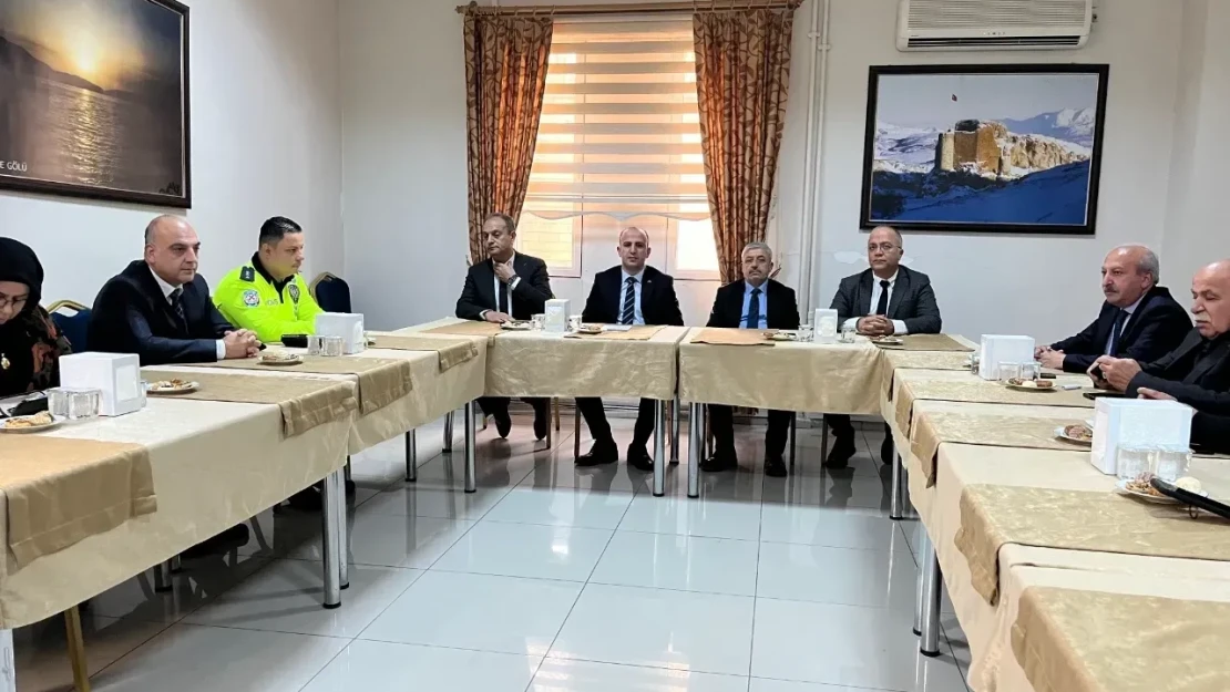 Elazığ'da Acil Sağlık Hizmetlerine Yenilik: Fermuar Sistemi Uygulaması Başlatıldı