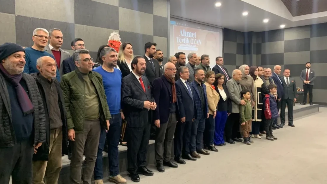 Elazığ'da Ahmet Tevfik Ozan Anıldı