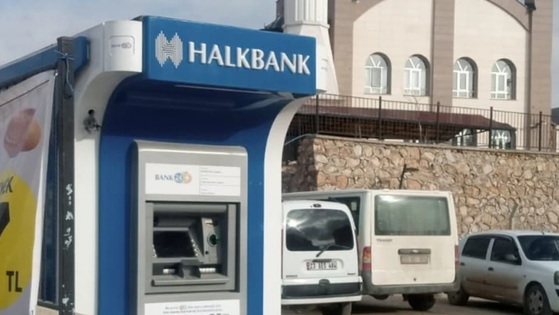 Elazığ'da Altı Aydır Bekleyen ATM