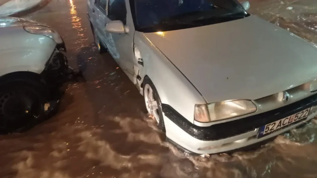 Elazığ'da Hayat Durma Noktasına Geldi