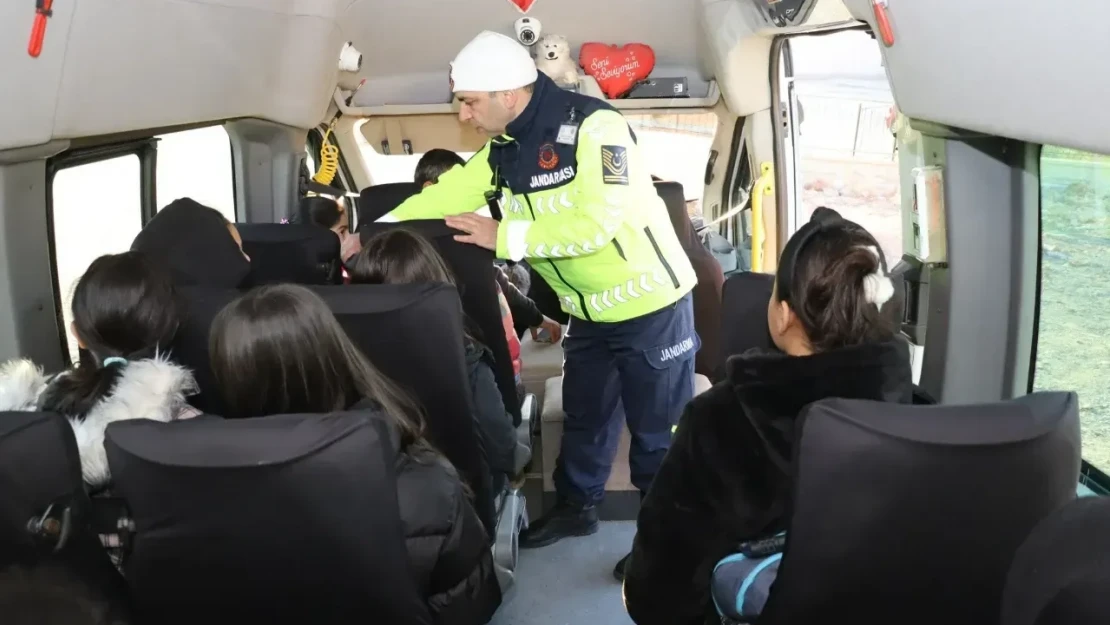 Elazığ'da Jandarma'dan Okul Çevrelerinde Kapsamlı Denetim