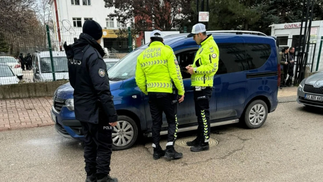 Elazığ'da Okul Önü Denetimleri Sürüyor