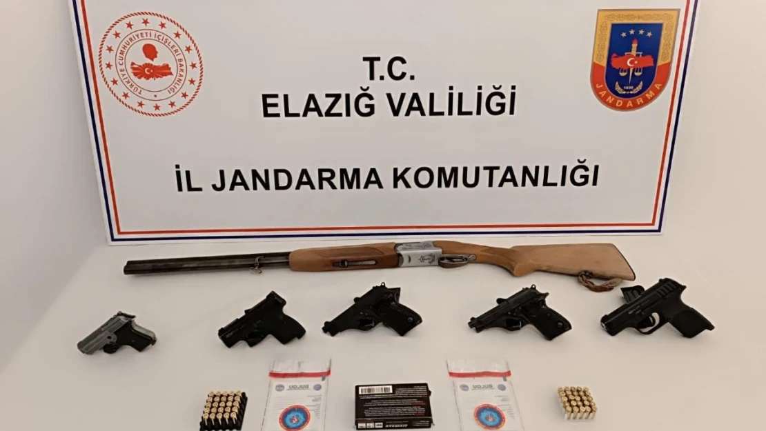 Elazığ Jandarma Ruhsatsız Silah Ele Geçirdi