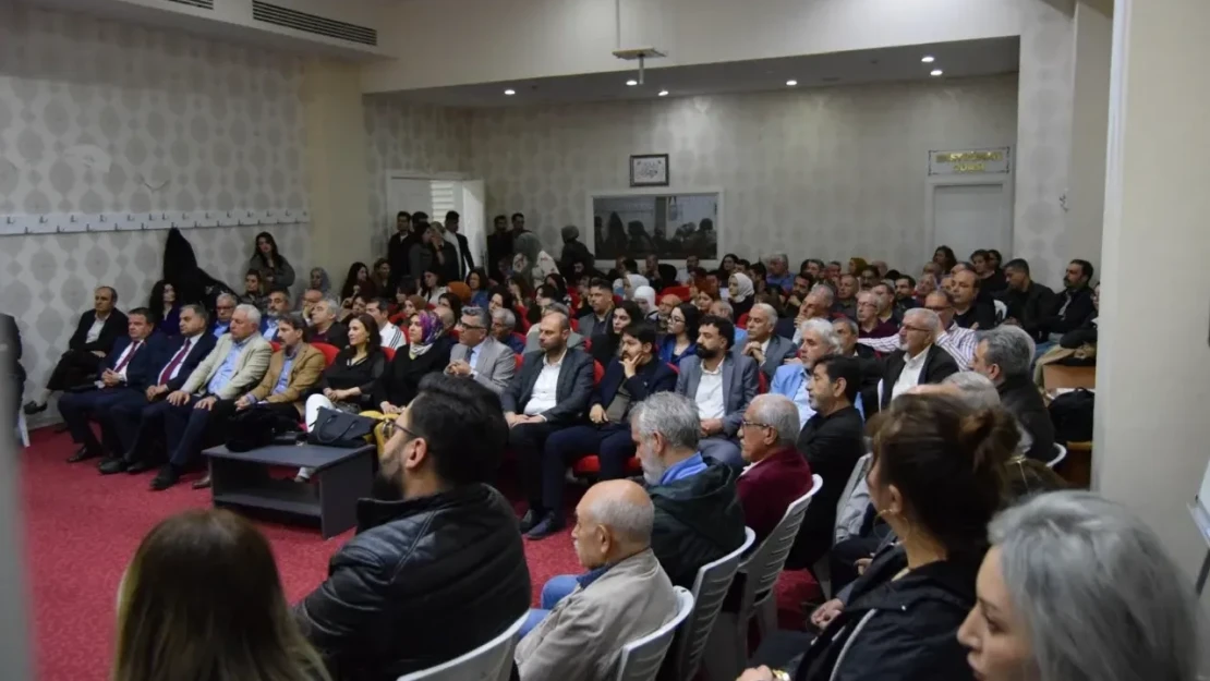 Elazığ Türk Ocağı 3 Mayıs Türkçülük Günü Münasebetiyle Konferans Düzenledi