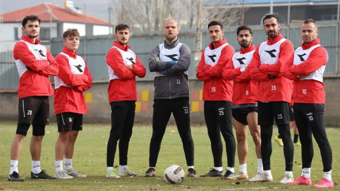 Elazığspor'da İlk Yarı Hedef 22 Puan