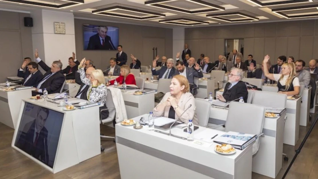 Erkılınç: Yanlış Yollara Tevessül Edenler Kendilerini Kandırıyor