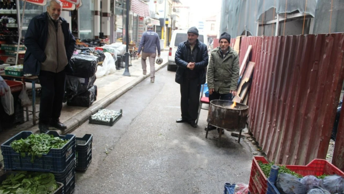 Esnafın Soğuk Havayla Mücadelesi