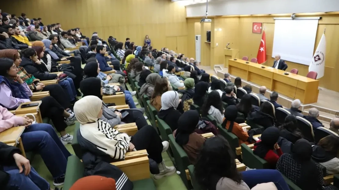 Fırat Üniversitesi'nde '109. Yılında Çanakkale Zaferi Ve Sonrası' Konulu Konferans Düzenlendi