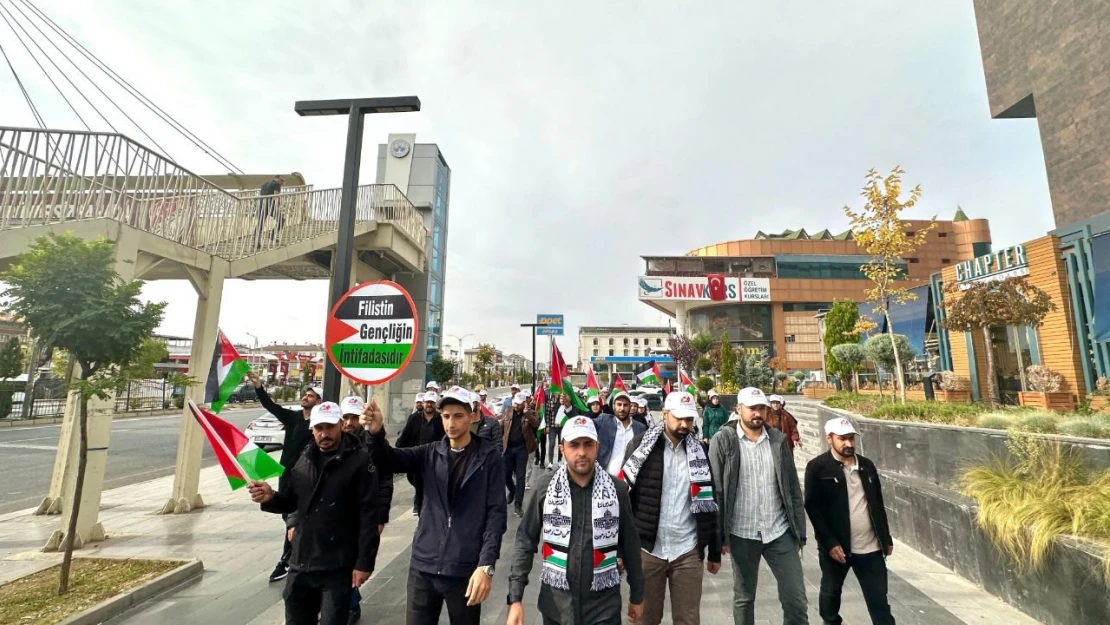 İsrail'e Anlamlı Protesto!