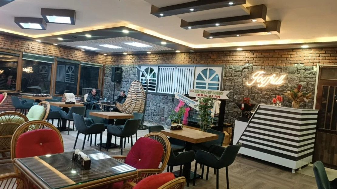 Joyfull Cafe Hizmete Açıldı
