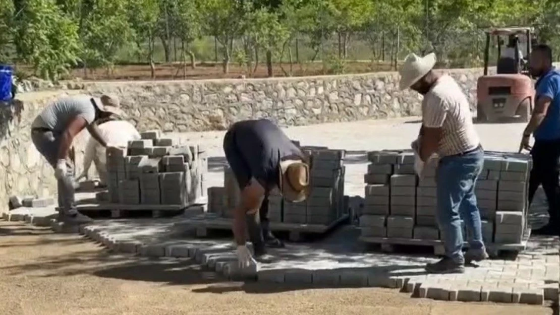 Maden Plajköy'de Kilit Parke Çalışmaları Tüm Hızıyla Sürüyor