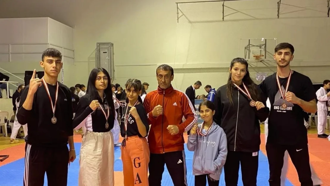 Muay Thai - Ju Jitsu'da 8 Madalya