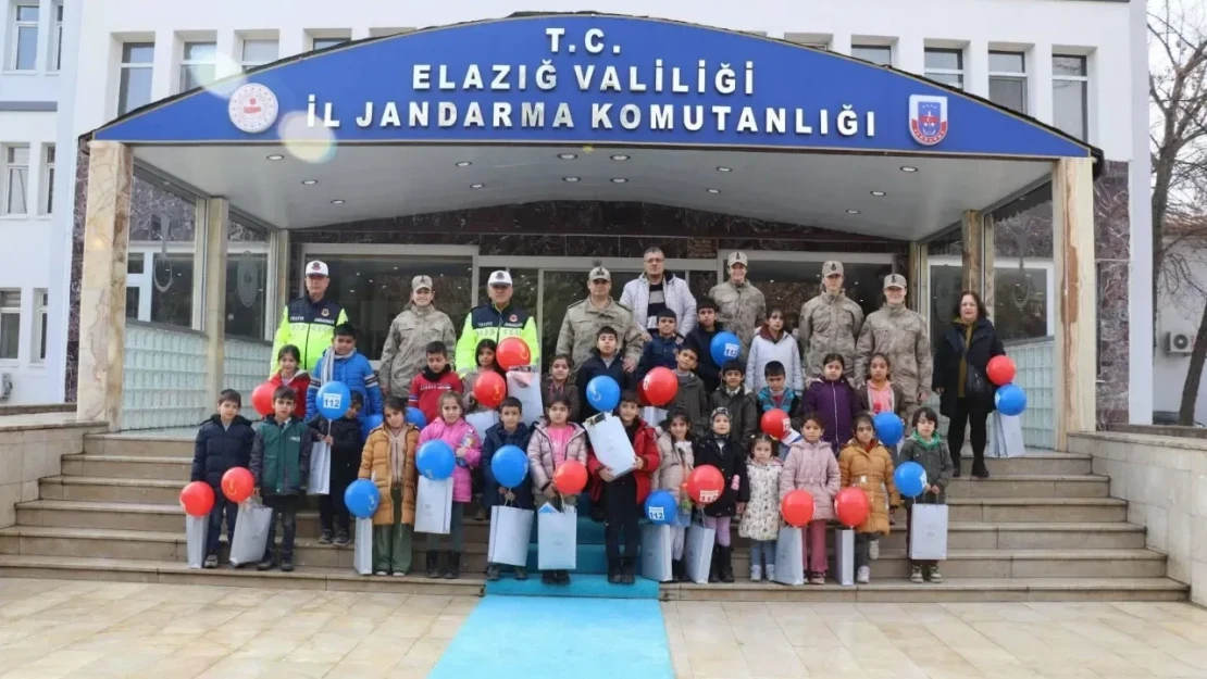 Öğrencilerden Jandarma Komutanlığına Ziyaret