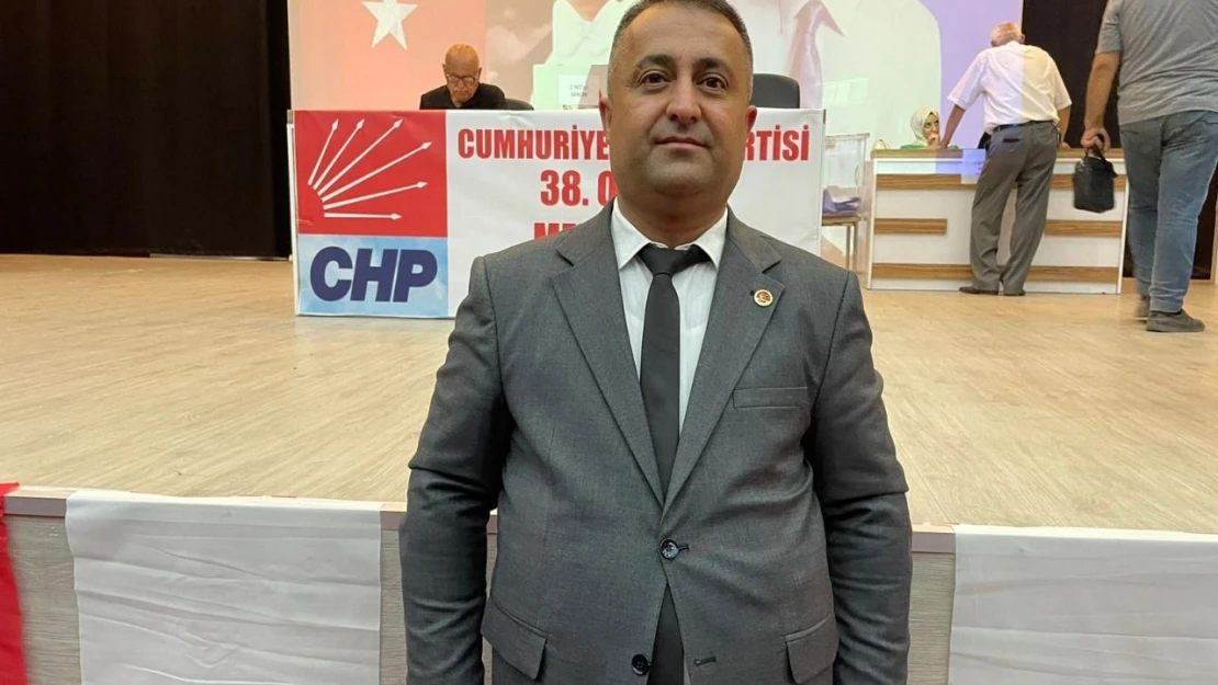 Özçelik Mazbatasını Aldı