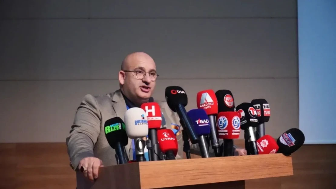 Özgür Basın İçin Gazetecilerin Şartları İyileştirilmeli