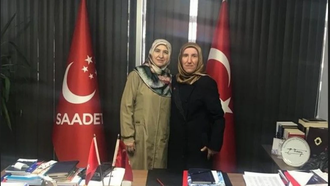 Saadet Partisi Kadın Kolları Başkanlığı'nda Görev Değişimi