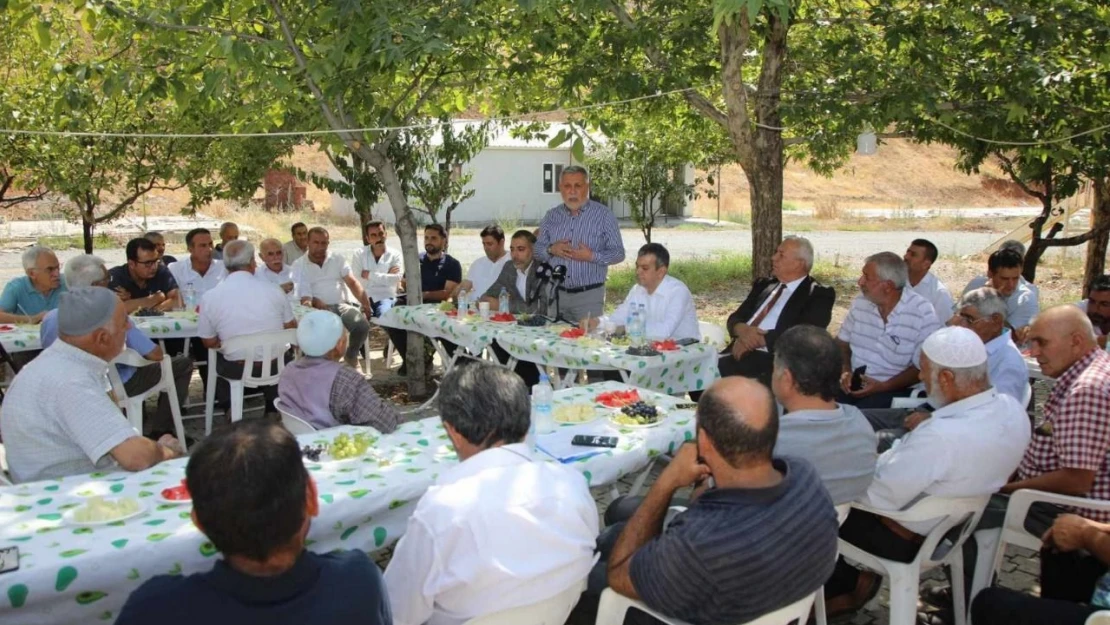 Şeyhhacı Köyü'nde Muhtar Buluşması Yapıldı