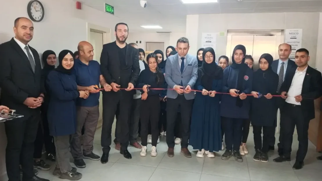 Türk Eğitim Sen'den 3 Okula Kütüphane Açılışı