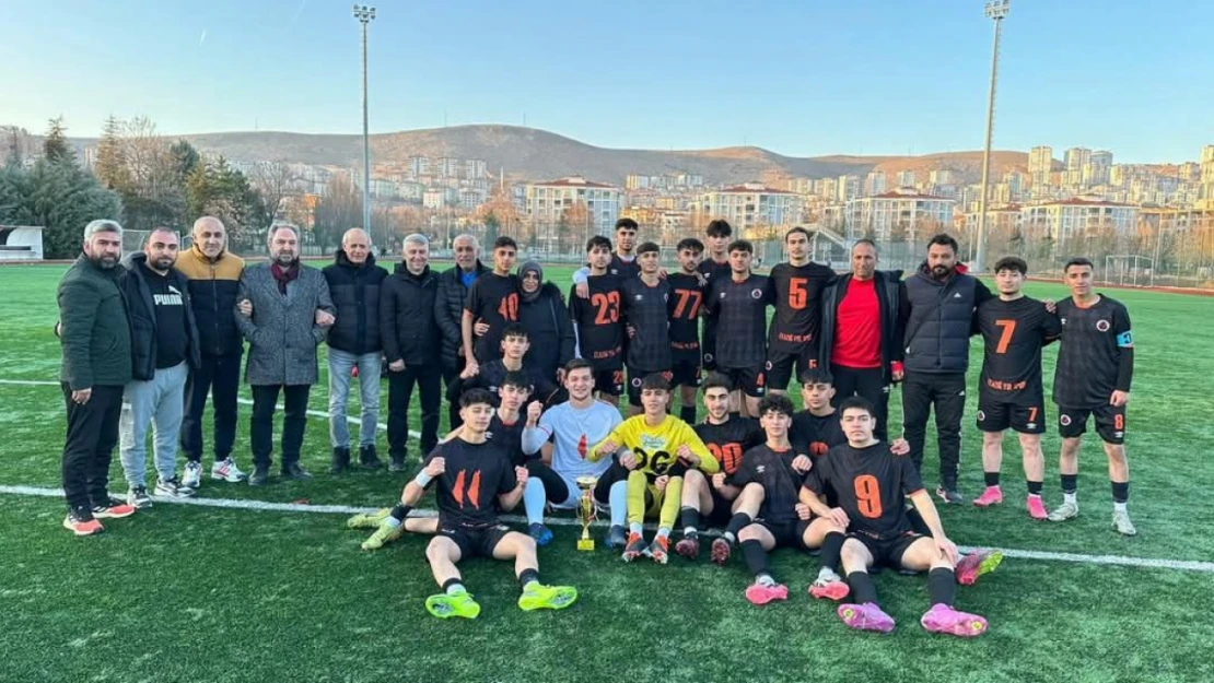 U18 LİG Şampiyonu Elazığ Yol Spor