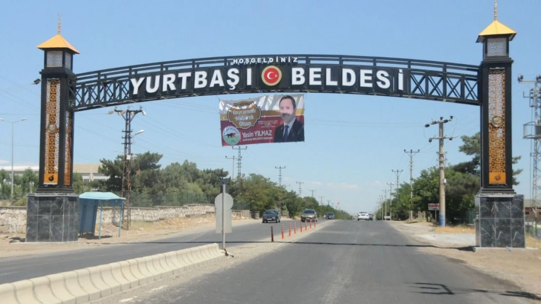 Yurtbaşı Belediye Başkanı Yılmaz, Öğrencilerin Yüzünü Güldürdü