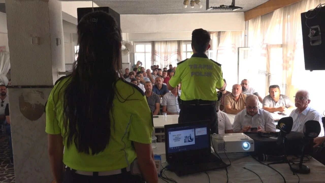 Emniyet Müdürlüğü'nden Şoförlere Bilgilendirme Semineri
