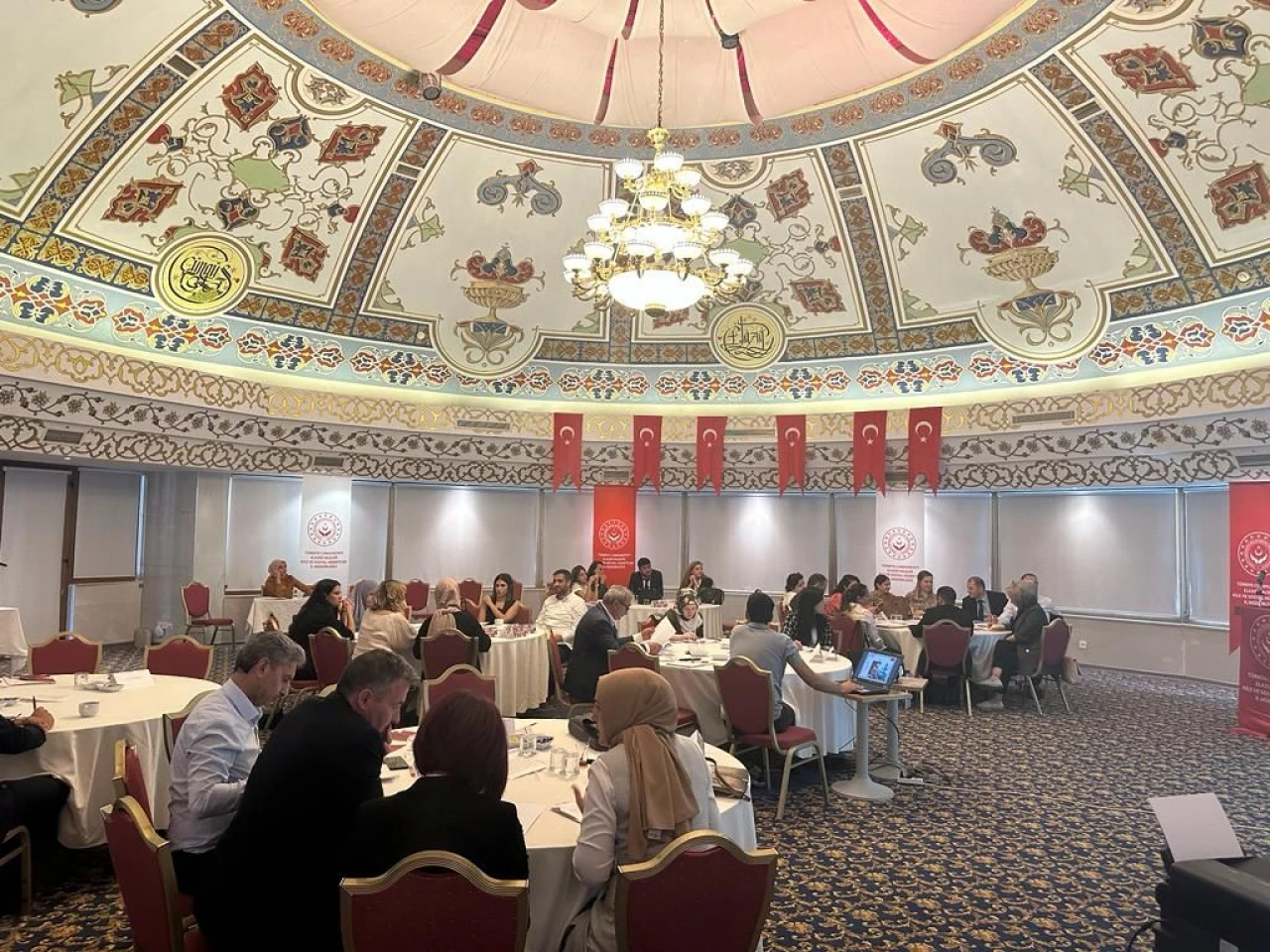 Elazığ'da 'Aile Çalıştayı' Düzenlendi