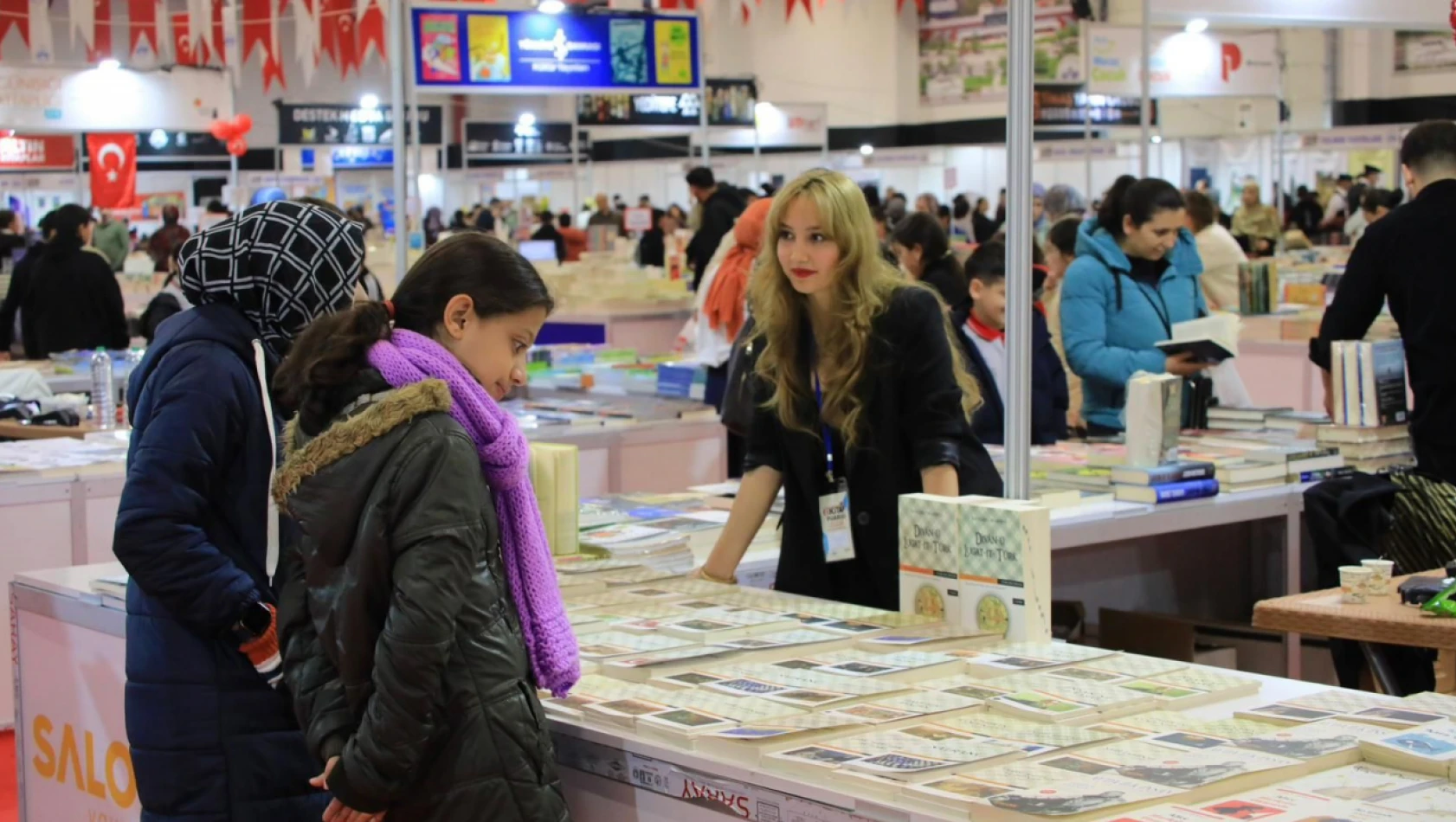 Elazığ Belediyesi 6. Kitap Fuarı Sona Erdi