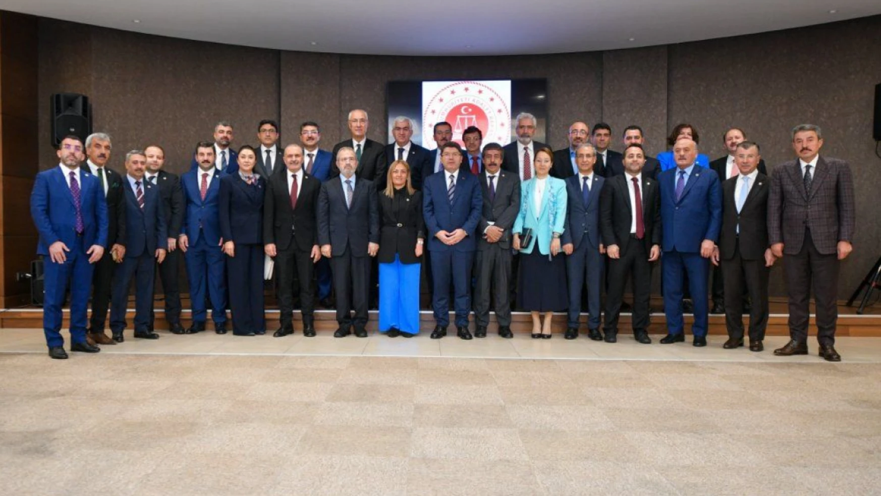 AK Parti Elazığ Milletvekilleri Bölge İstişare Toplantısına Katıldı