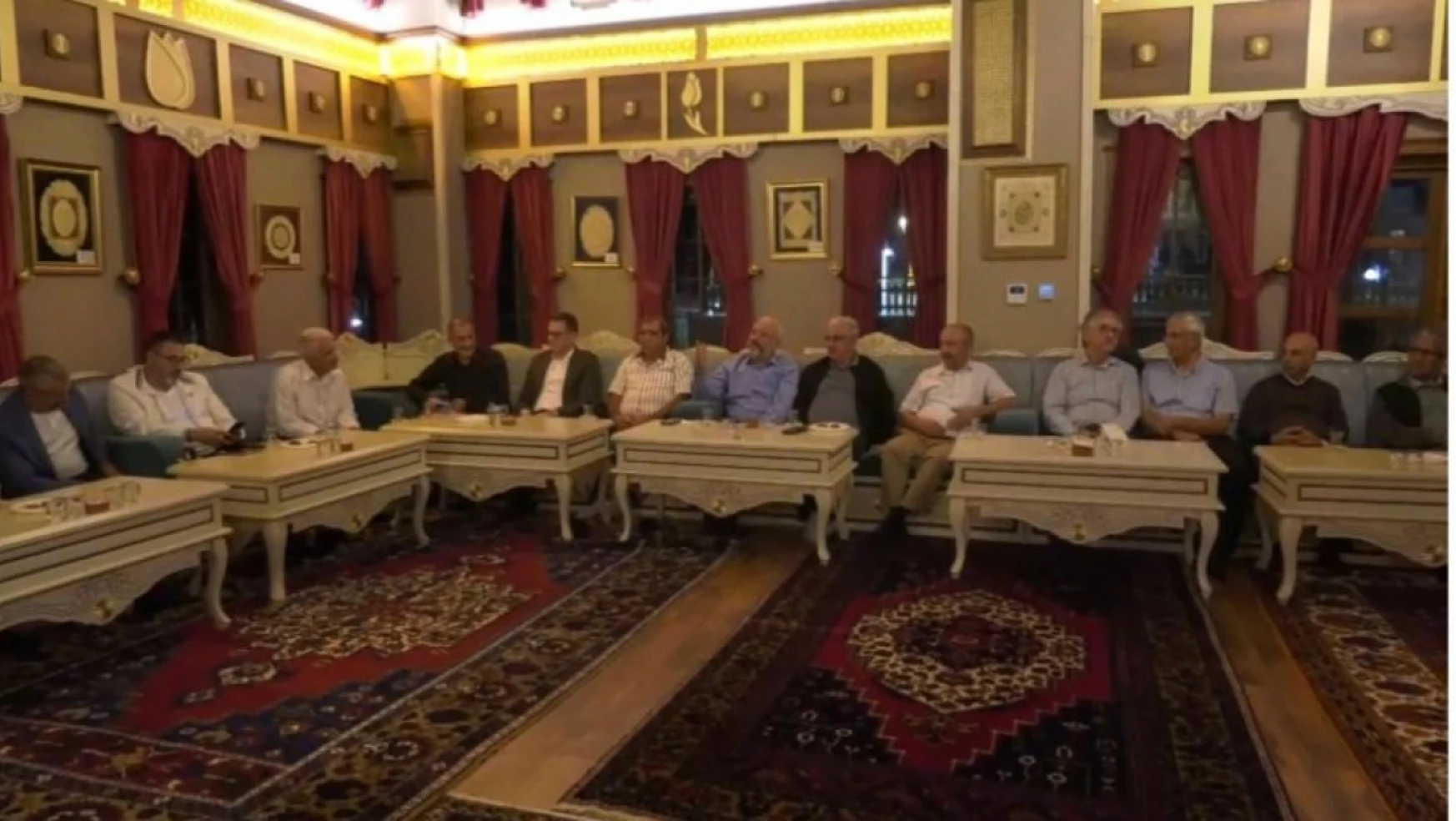 Manisa'da Harput-Elaziz Tarihi İle İlgili Konferans Düzenlendi