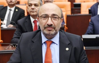 AK Parti Elazığ Milletvekili Ejder Açıkkapı'dan Gençlere Dijital Çağ Uyarısı!