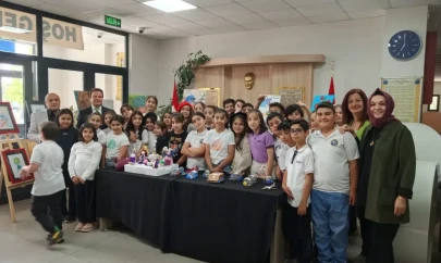 Minik Ressamların Sergisi Büyük İlgi Gördü