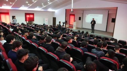 Elazığ'daki 31 Lisede Eş Zamanlı Olarak Fırat Üniversitesi Tanıtıldı