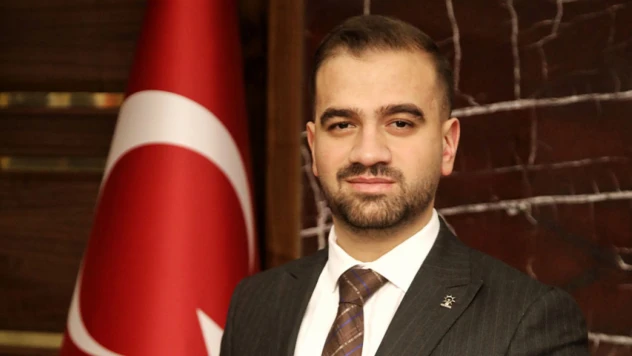 AK Parti Elazığ İl Gençlik Kolları Koray Adsız: '1 Yılda Emeğin, Gayretin ve Kardeşliğin İzini Sahada Bıraktık'