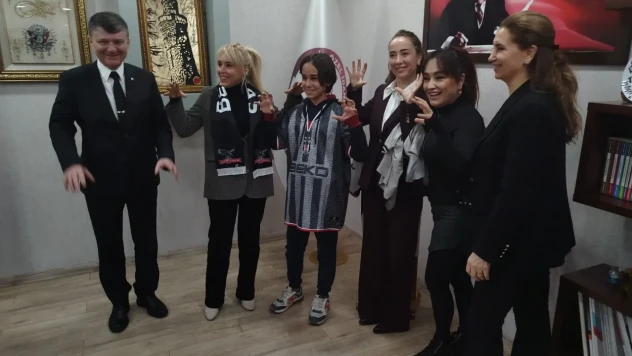 Beşiktaş Kulübü'nden Elazığ'da 'İyiliğe Kanat Aç' Ziyaretleri