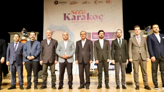 Diyarbakırlı Şair Ve Yazar Sezai Karakoç Unutulmadı