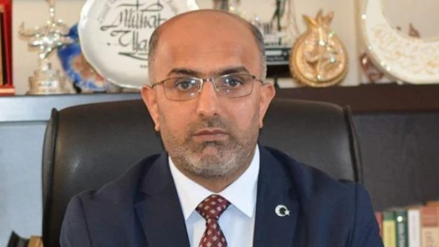 Elazığ Tuhafiyeciler ve Konfeksiyoncular Esnaf Odası'ndan 'E-Ticaret ve Markalaşma' Eğitimi