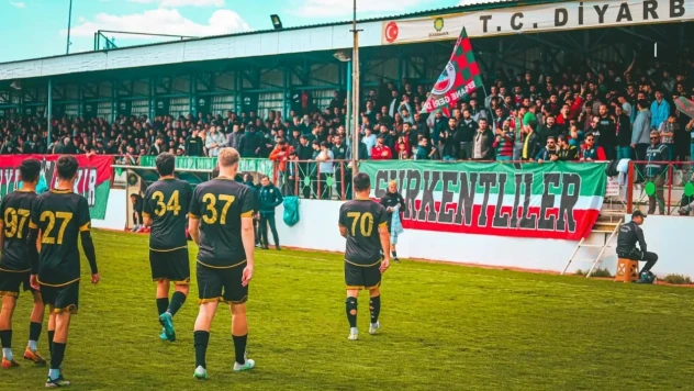 Elazığspor'un Ezeli Dostu Diyarbakırspor Ligde Kaldı