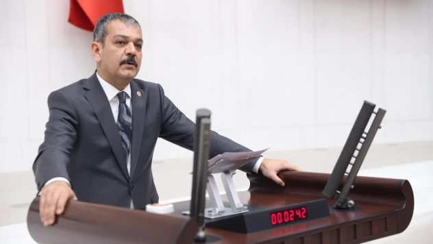 Milletvekili Keleş'ten 10 Aralık Dünya İnsan Hakları Günü Mesajı