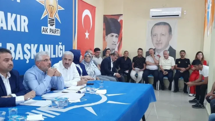 Ak Parti'de 'Kapı Kapı Gezip Terörsüz Türkiye'yi Anlatın' Alarmı