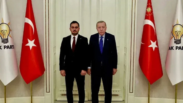 AK Parti Elazığ İl Başkanlığı Görevine Getirilen Sencer Selmanoğlu Sosyal Medya Hesabından Paylaşım Yaptı