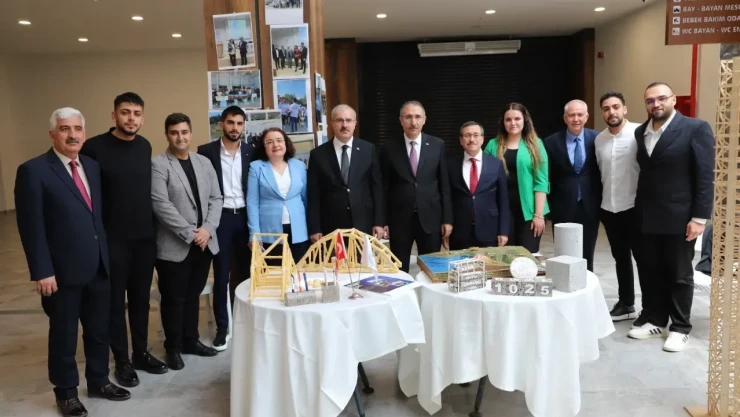 AÜB Üniversite Tanıtım ve Tercih Fuarı FÜ'de Gerçekleşti
