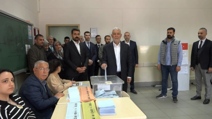 Aygen, Oyunu Kullandı